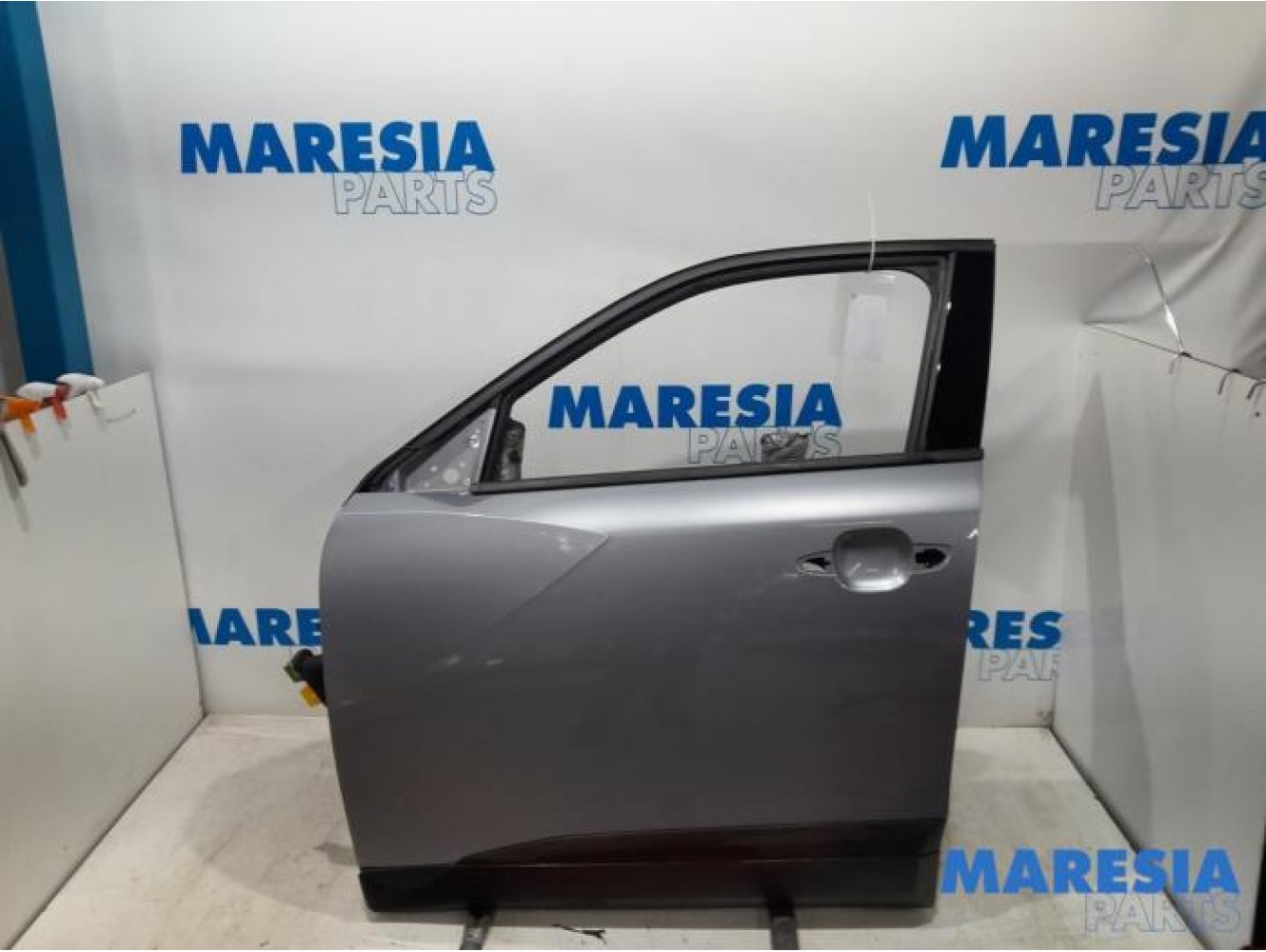 Peugeot - 2008 - Door 4-door, front left