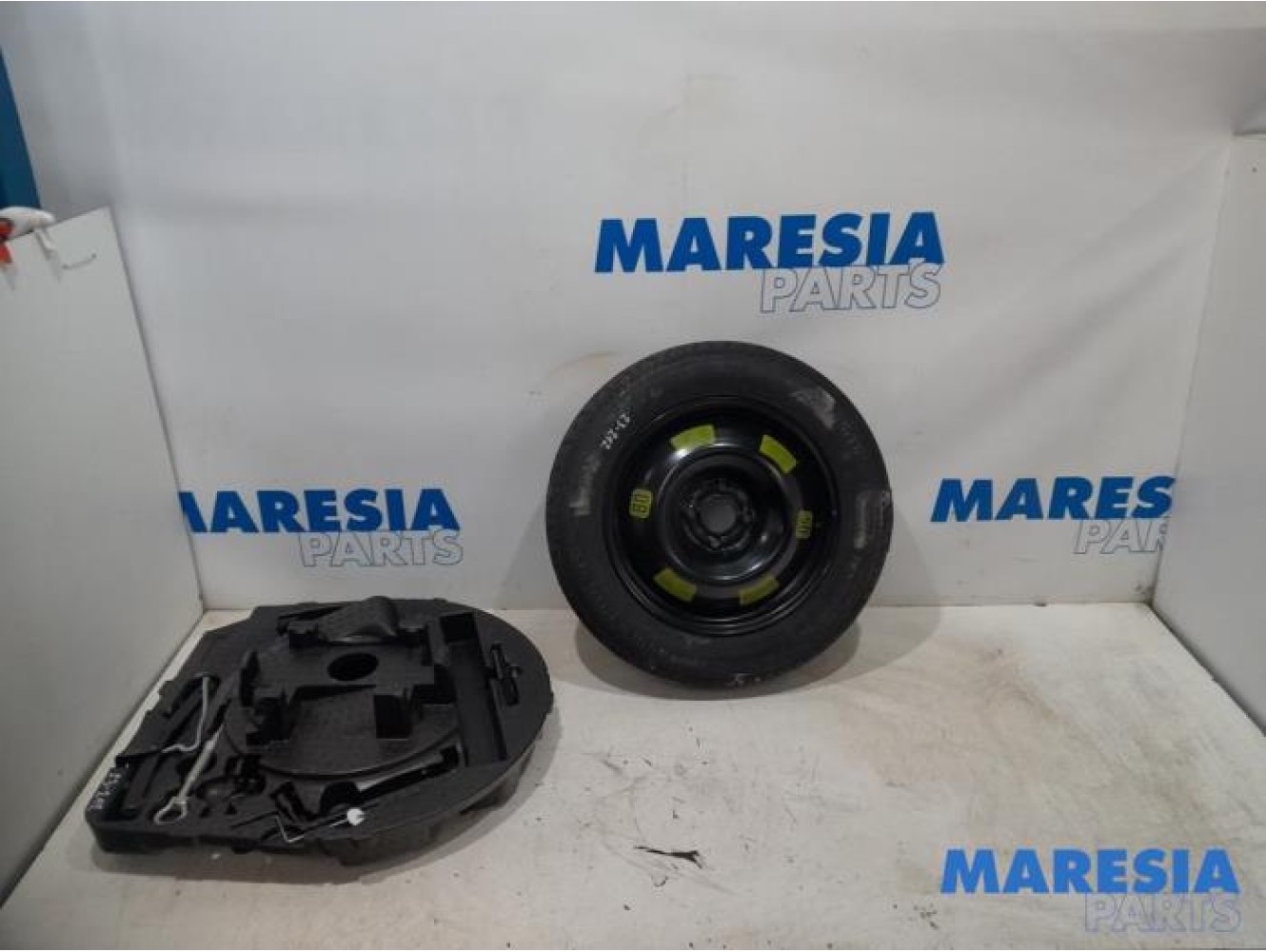 Citroen - DS4 - Krikset + reservewiel
