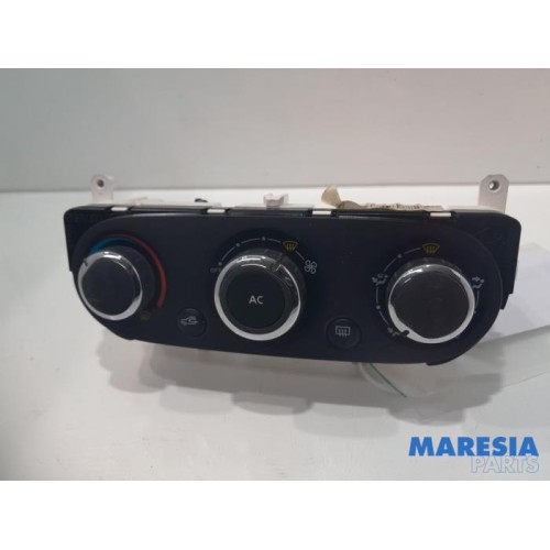 Renault - Clio - Heater control panel