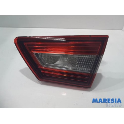 Renault - Clio - Taillight, right