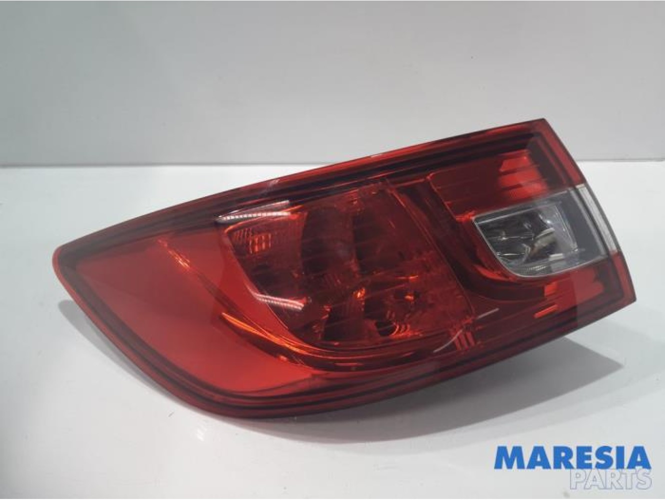 Renault - Clio - Achterlicht links