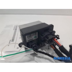 Renault - Clio - Heater resistor