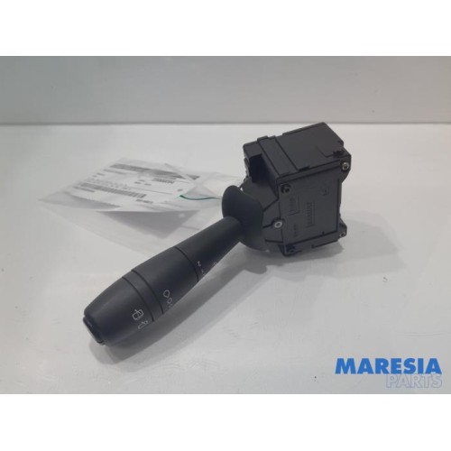 Renault - Clio - Wiper switch