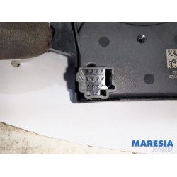 Renault - Clio - Lenkwinkelsensor