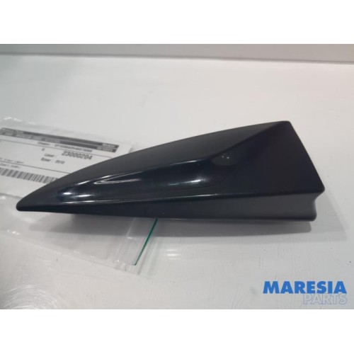 Renault - Clio - Spoiler