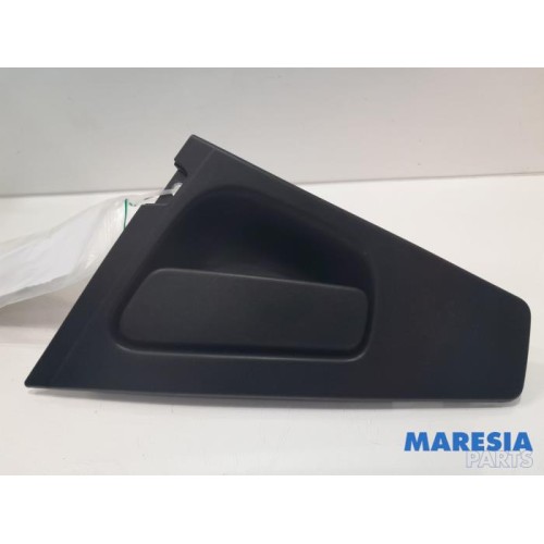 Renault - Clio - Rear door handle 4-door, right