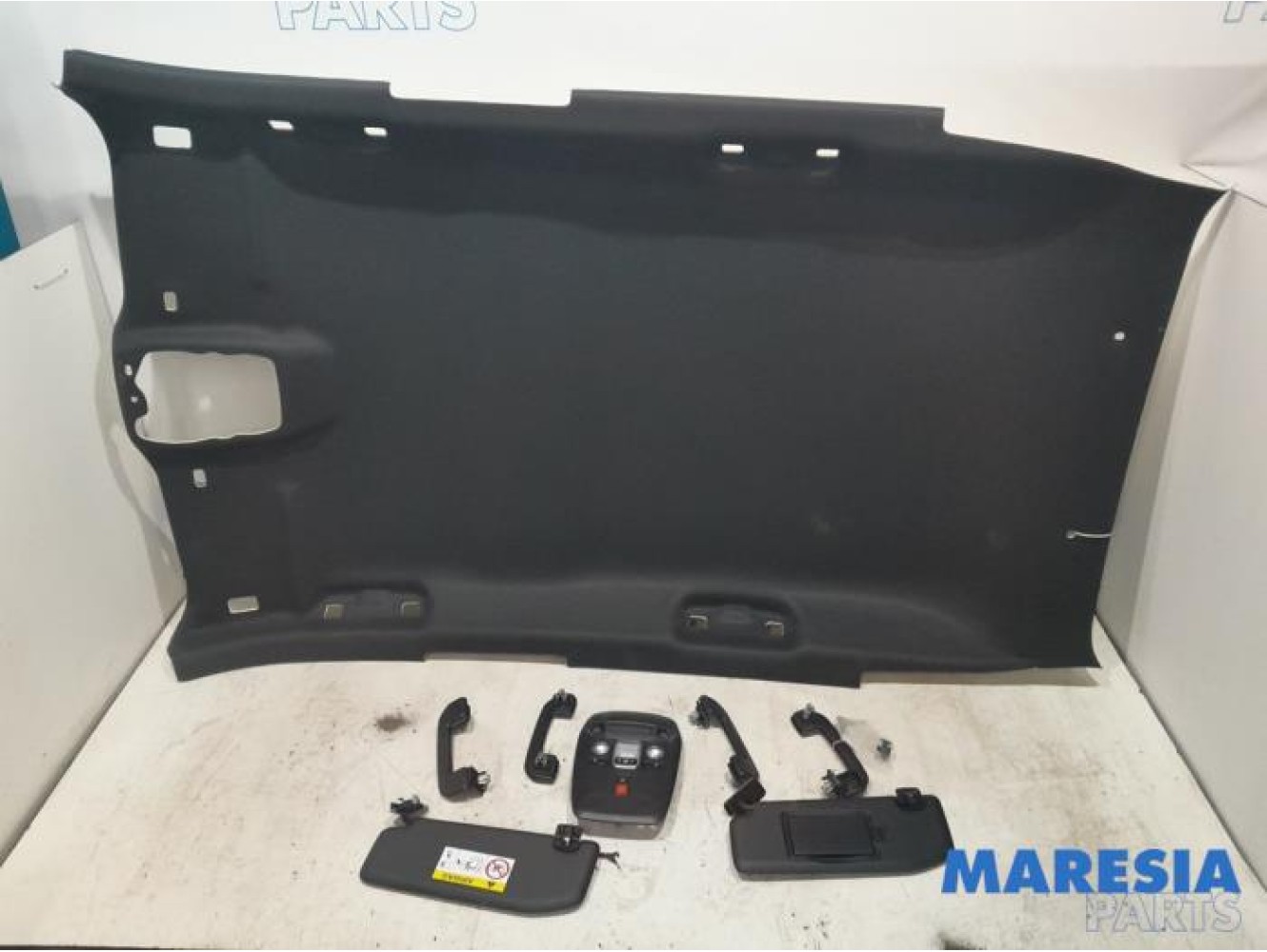 Peugeot - 2008 - Revêtement plafond