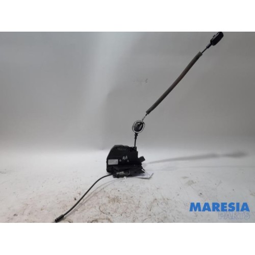 Renault - Clio - Rear door mechanism 4-door, right