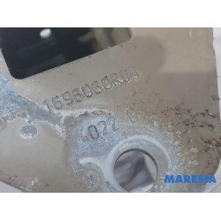 Peugeot - 2008 - Rear bumper frame