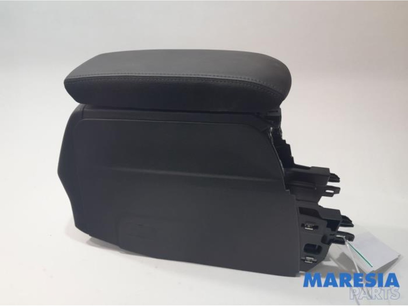 Peugeot - 2008 - Middle console