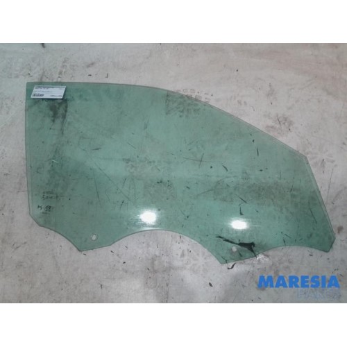 Peugeot - 2008 - Door window 4-door, front right
