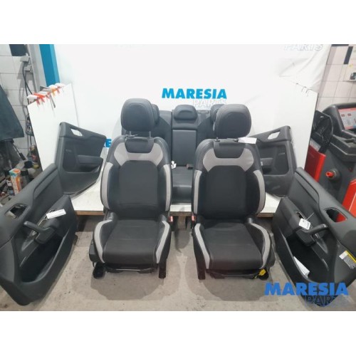 Citroen - DS4 - Bekleding Set (compleet)