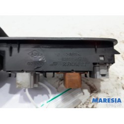 Renault - Grand Scenic - Multi-functional window switch