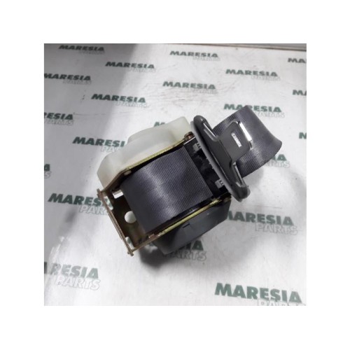 Renault - Megane - Sicherheitsgurt links hinten