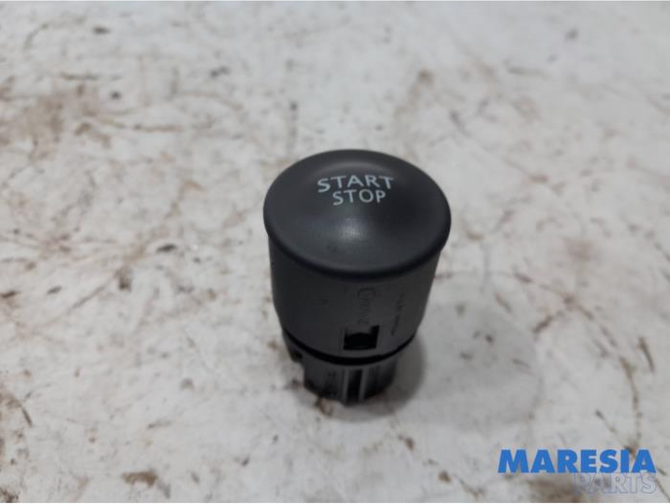 Renault - Grand Scenic - Start/stop switch