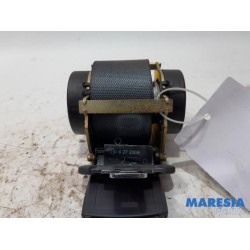 Renault - Grand Scenic - Rear seatbelt, centre