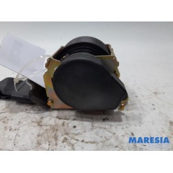 Renault - Grand Scenic - Rear seatbelt, centre