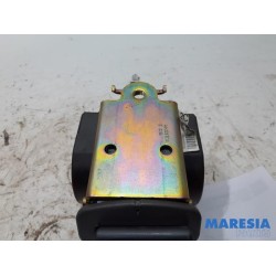 Renault - Grand Scenic - Rear seatbelt, centre