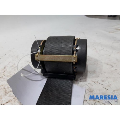 Renault - Grand Scenic - Front seatbelt, right