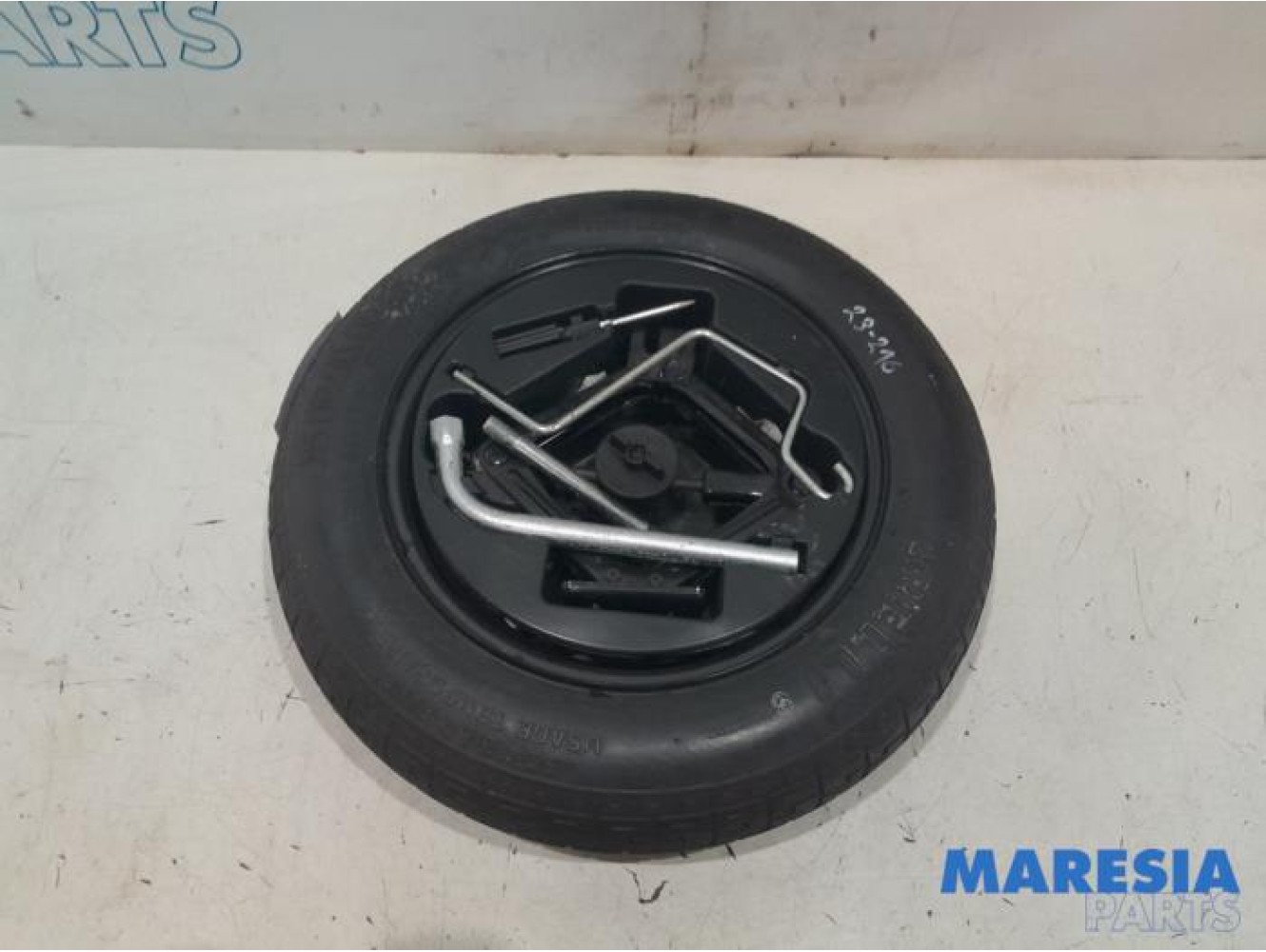Fiat - 500 - Krikset + reservewiel