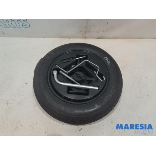 Fiat - 500 - Krikset + reservewiel