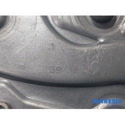 Peugeot - 308 - Rear wiper motor