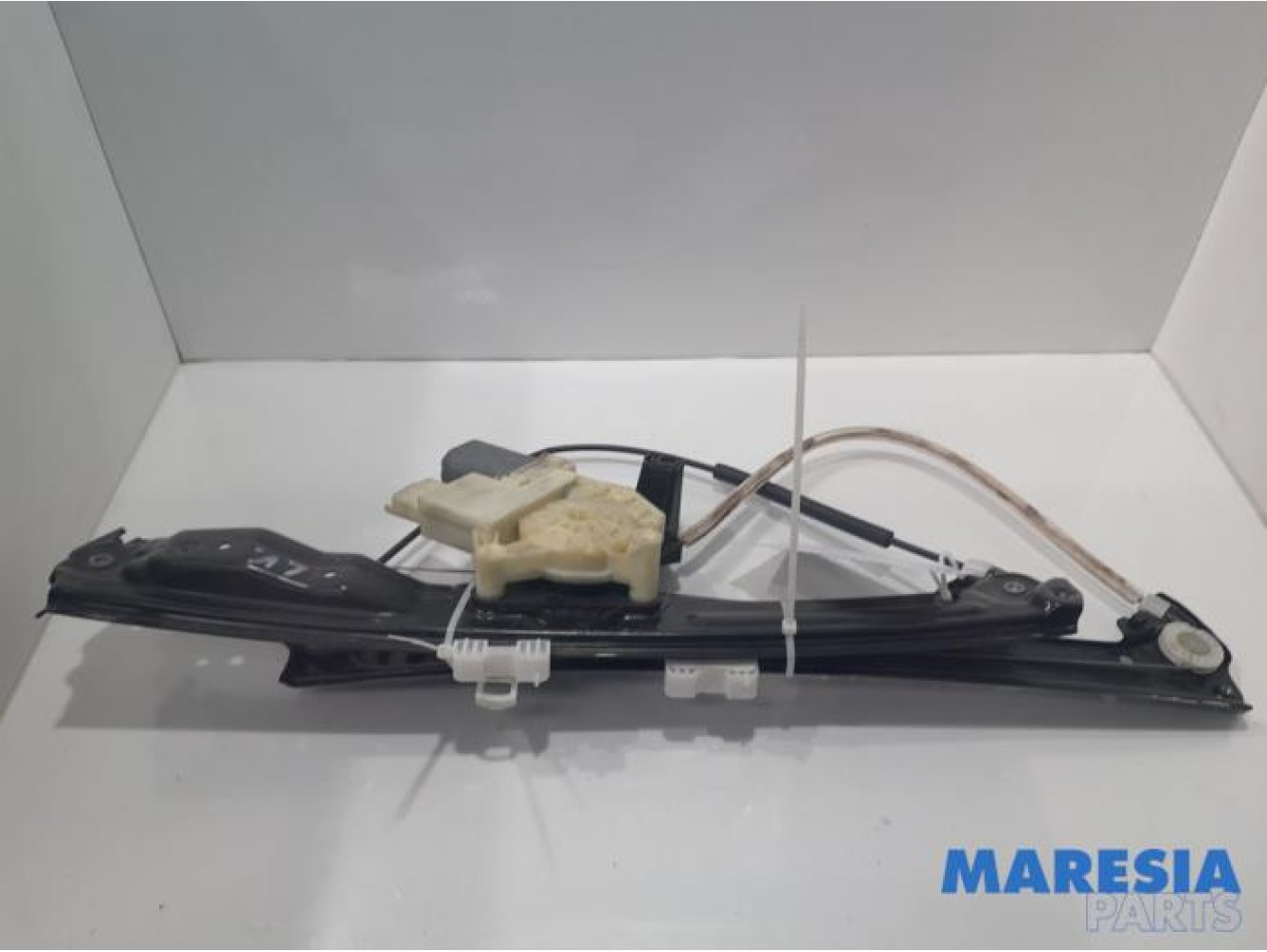 Peugeot - 308 - Window mechanism 4-door, front left