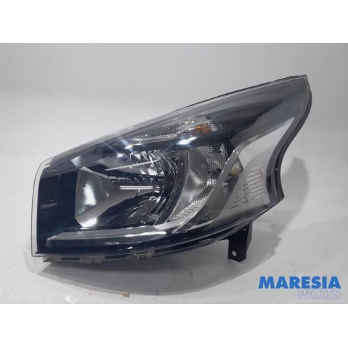 Renault - Trafic - Scheinwerfer links