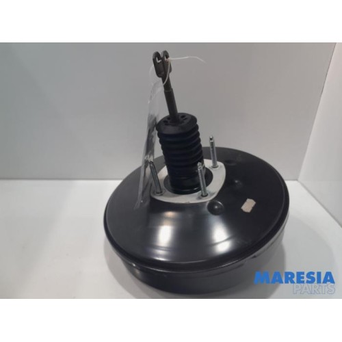 Renault - Trafic - Brake servo