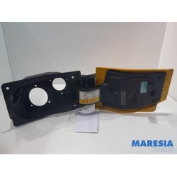 Renault - Trafic - Tank cap cover