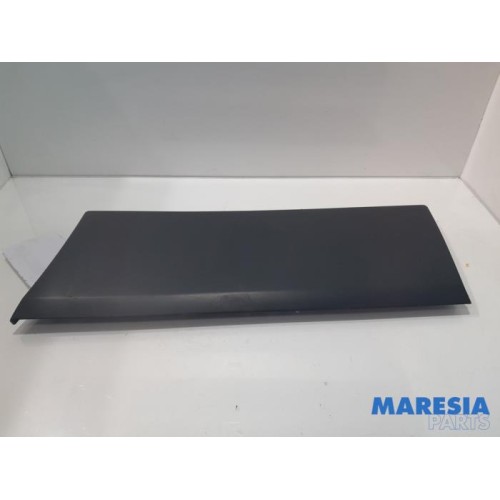 Renault - Trafic - Decorative strip