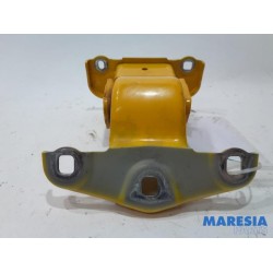 Renault - Trafic - Tailgate hinge