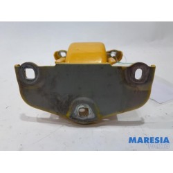 Renault - Trafic - Tailgate hinge