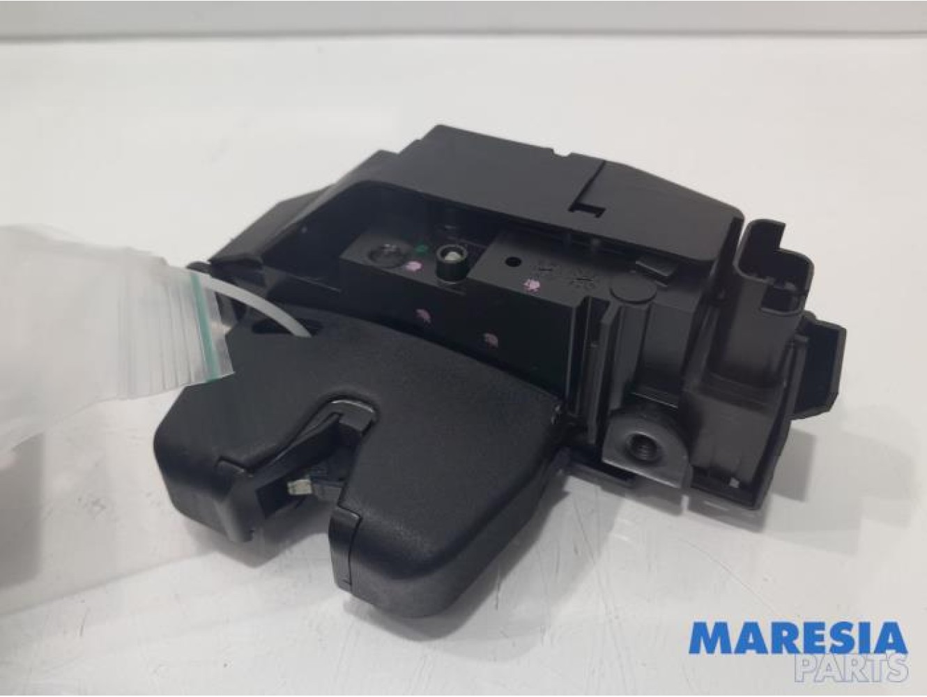 Citroen - C4 Cactus - Tailgate lock mechanism