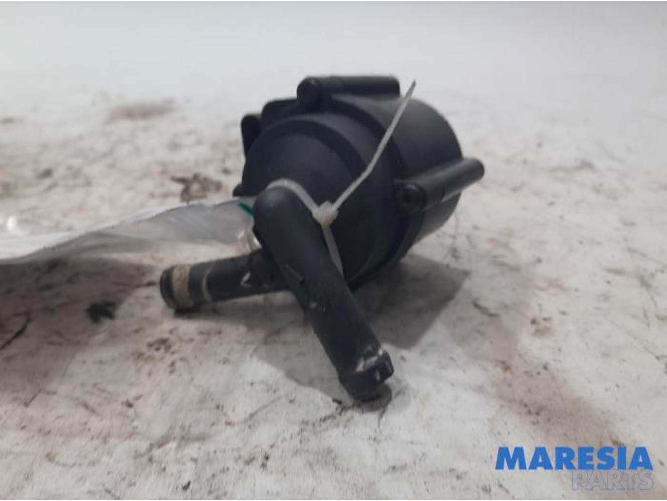 Citroen - C5 - Additional water pump
