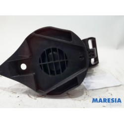 Renault - Clio - Spare wheel lift mechanism