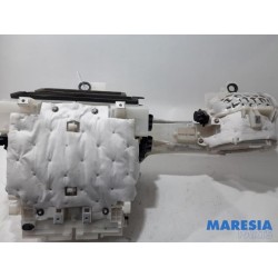 Citroen - C4 Picasso - Heater housing