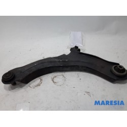 Renault - Clio - Front lower wishbone, right
