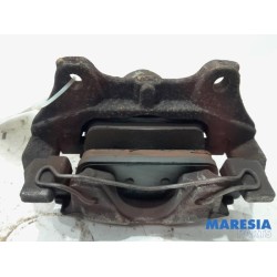 Renault - Clio - Front brake calliper, right