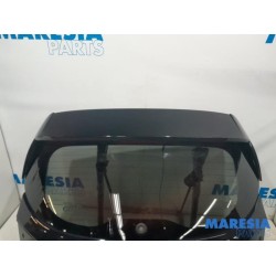 Renault - Captur - Tailgate