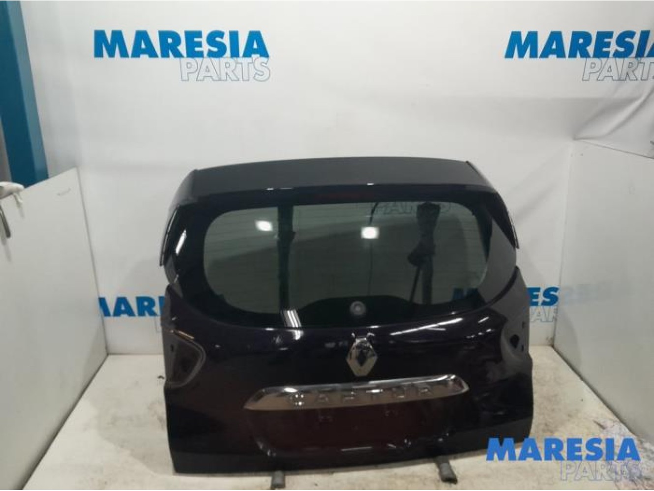 Renault - Captur - Tailgate