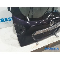 Renault - Captur - Tailgate