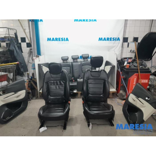 Renault - Captur - Set of upholstery (complete)