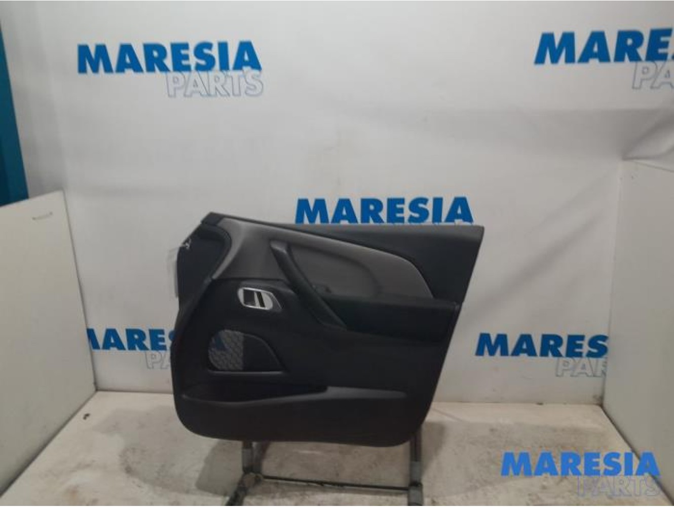 Citroen - C4 Picasso - Revêtement portière 4portes avant droite