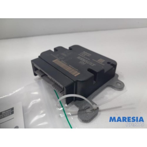 Renault - Trafic - Airbag Module
