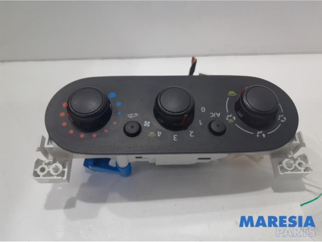 Renault - Trafic - Heater control panel