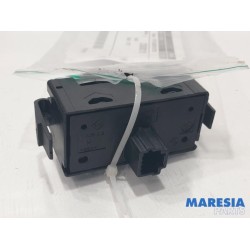 Renault - Trafic - Panic lighting switch
