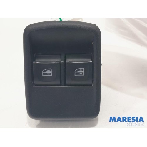 Renault - Trafic - Electric window switch