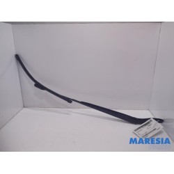 Opel - Corsa - Front wiper arm