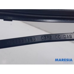 Opel - Corsa - Front wiper arm